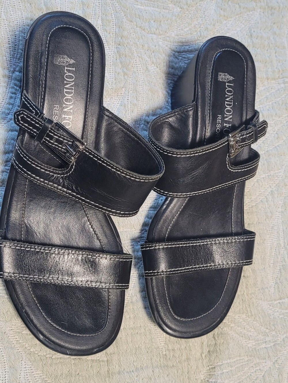 💜2 for $10💜 Bundle and save London Fog Black Leather Buckle Slide Mules